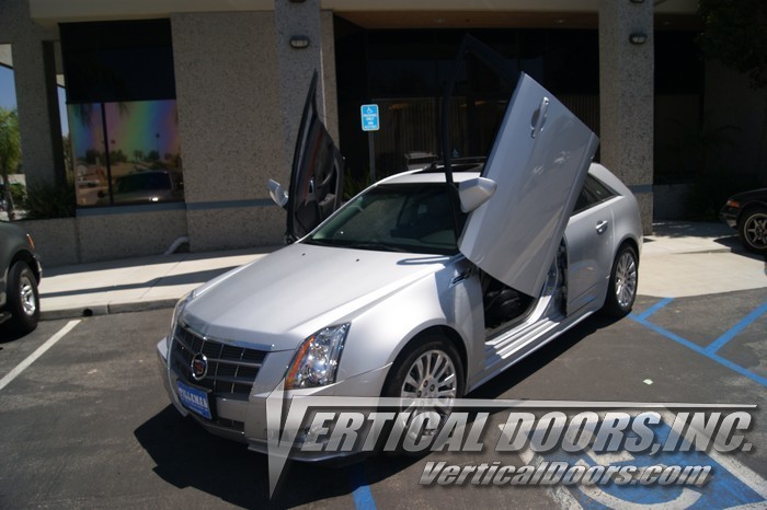 Cadillac Sports Wagon 2010-2014 Vertical Lambo Doors