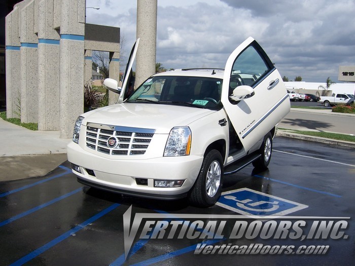 Cadillac Escalade 2007-2014 Vertical Lambo Doors