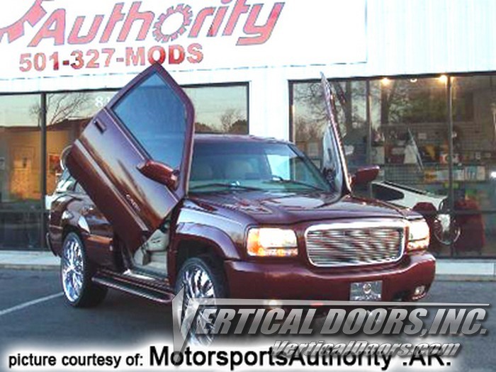 Cadillac Escalade 1999-2001 Vertical Lambo Doors