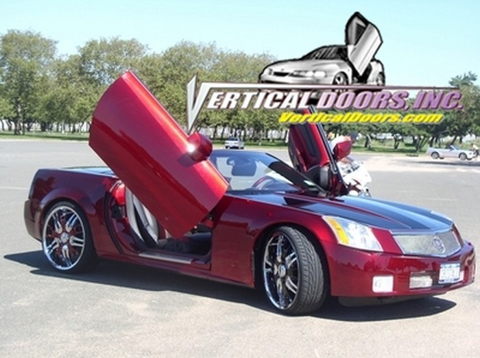 Cadillac XLR 2004-2009 Vertical Lambo Doors