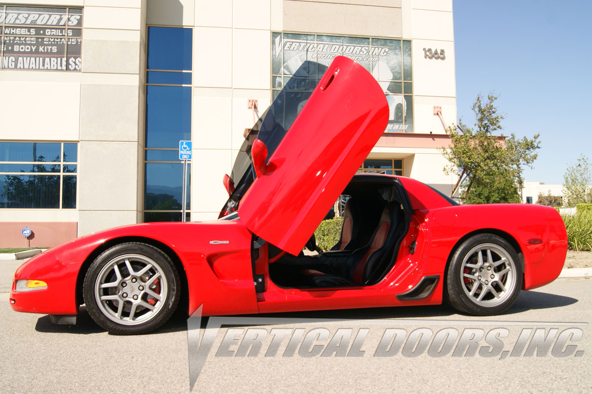 CHEVROLET CORVETTE C-5 1997-2004 VERTICAL LAMBO DOORS