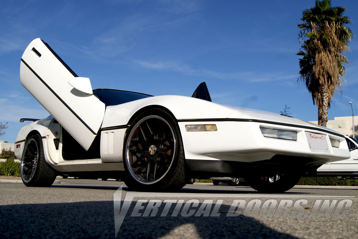 CHEVROLET CORVETTE C-4 1984-1996 VERTICAL LAMBO DOORS