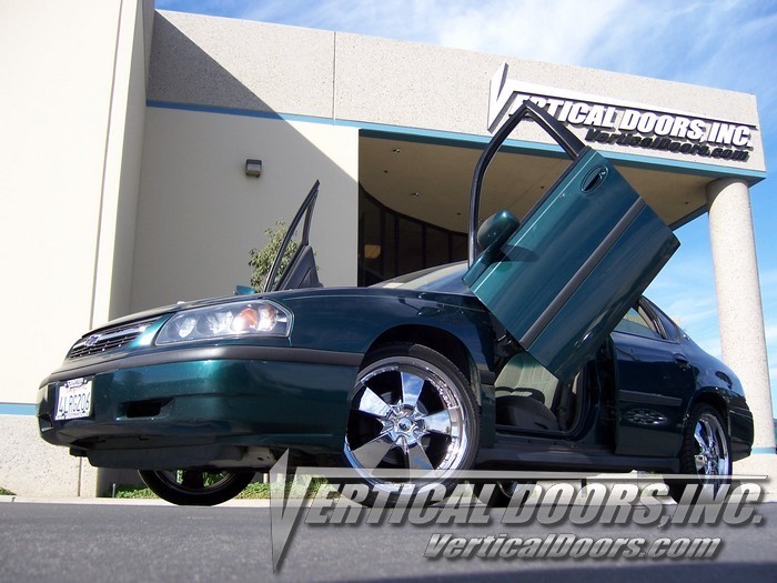 Chevrolet Impala 2000-2005 Vertical Lambo Doors