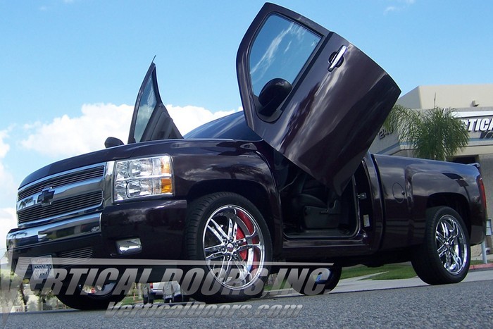 Chevrolet Silverado 2007-2014 Vertical Lambo Doors