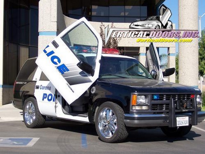 CHEVROLET SUBURBAN 1992-1999 VERTICAL LAMBO DOORS