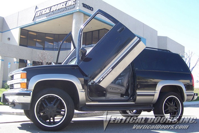 Chevrolet Tahoe 1995-1999 Vertical Lambo Doors
