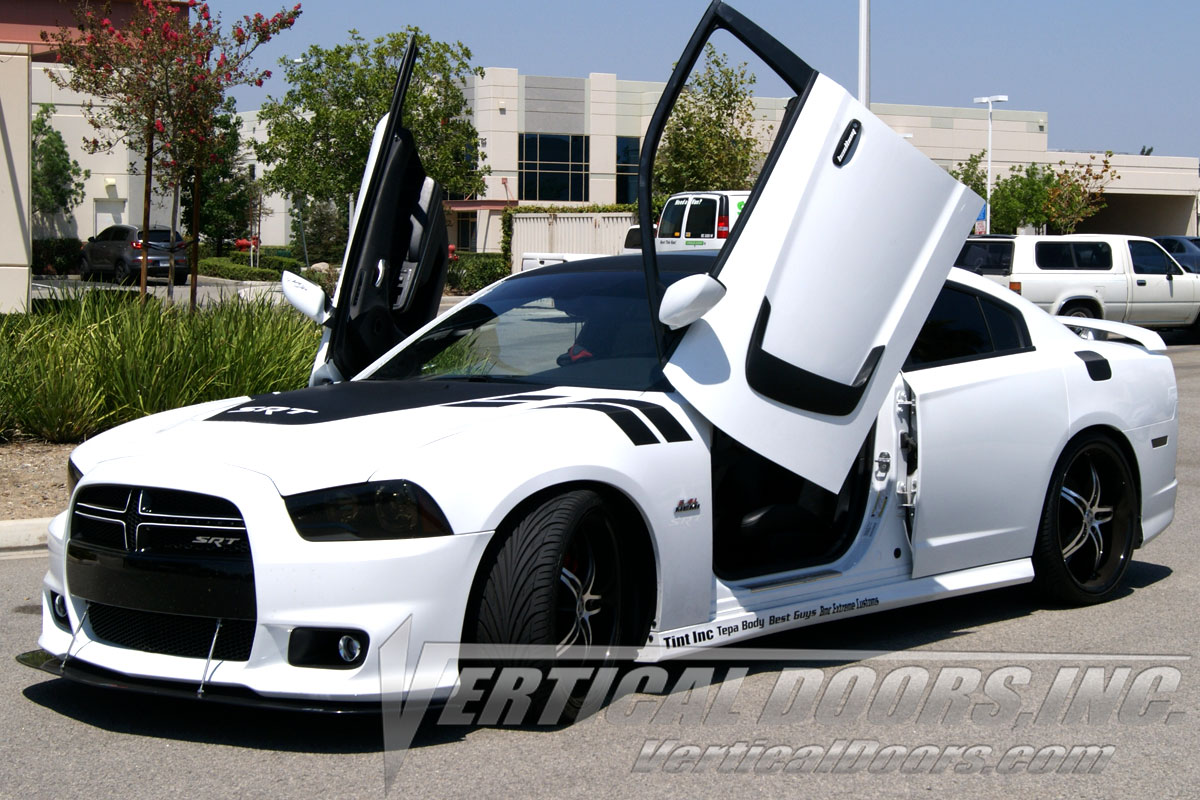 DODGE CHARGER 2011-2023 VERTICAL LAMBO DOORS