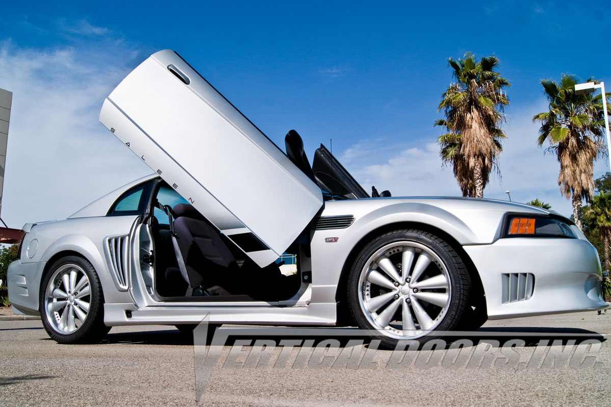Ford Mustang 1999-2004 Vertical Lambo Doors
