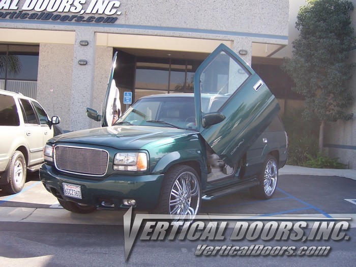 GMC DENALI 1998-2006 VERTICAL LAMBO DOORS