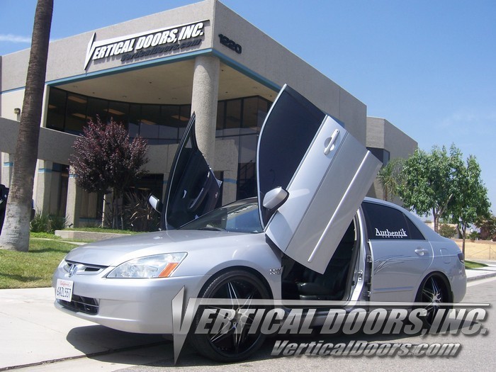 HONDA ACCORD 2003-2007 4DR VERTICAL LAMBO DOORS