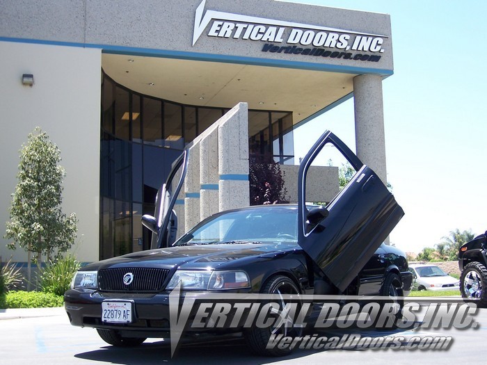 Mercury Marauder/Grand Marquis 2003-2011 Vertical Lambo Doors