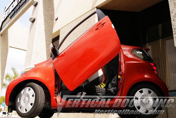 Scion iQ 2008-2015 Vertical Lambo Doors