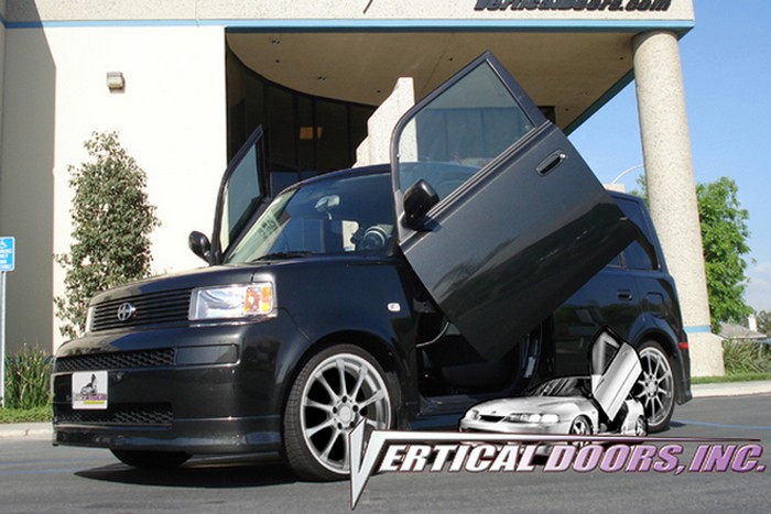 Scion xB 2004-2007 Vertical Lambo Doors