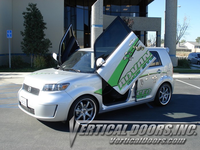 Scion xB 2008-2015 Vertical Lambo Doors