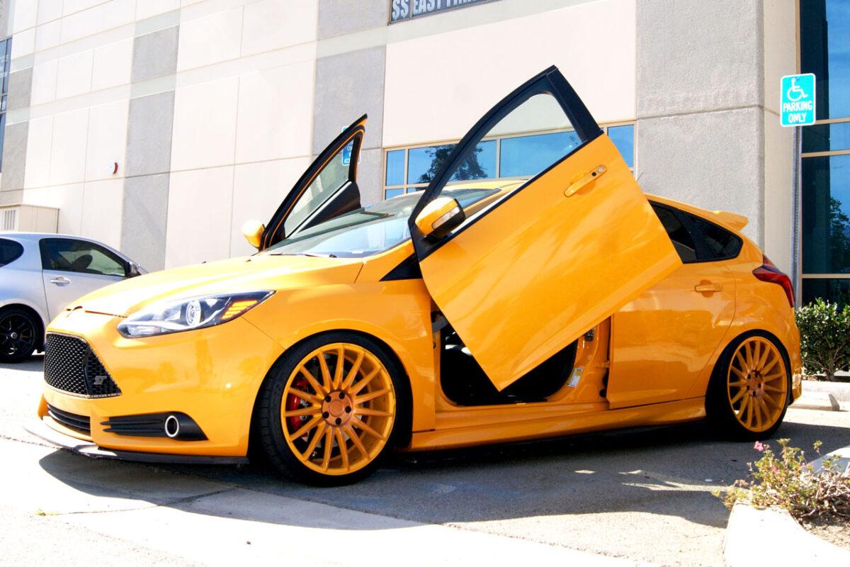 FORD FOCUS 20102018 VERTICAL LAMBO DOORS Vertical Lambo Doors